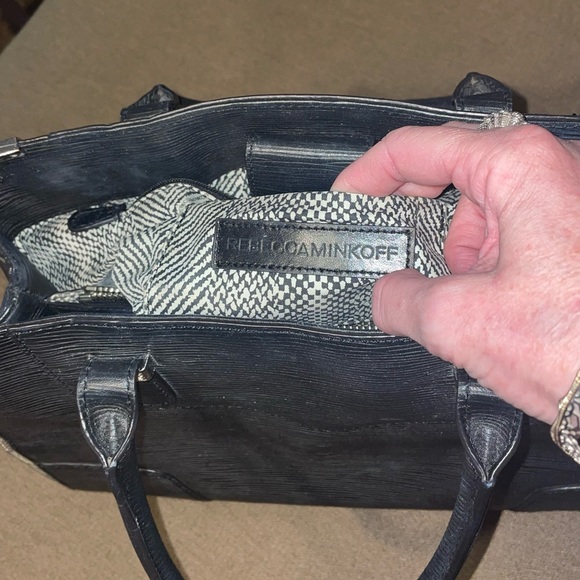 Rebecca Minkoff Wavy Leather Zipper Embellished Bag + Adjustable/removable strap - Picture 9 of 11